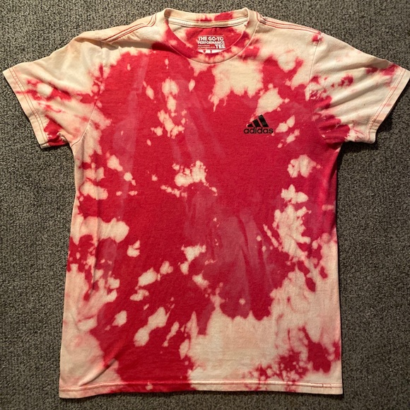 adidas Tops - Women’s adidas T-shirt